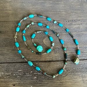 Turquoise beaded necklace